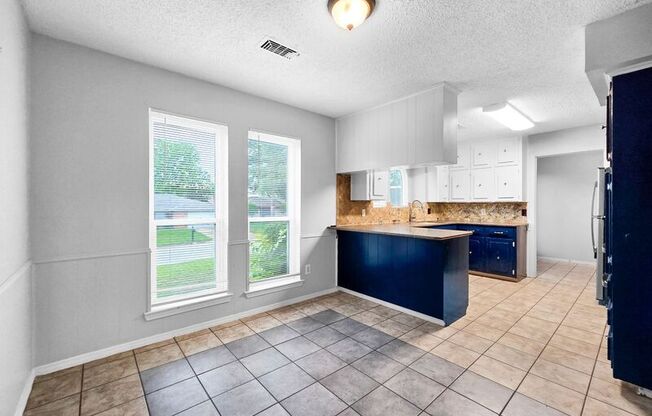 408 CAVENDER CT