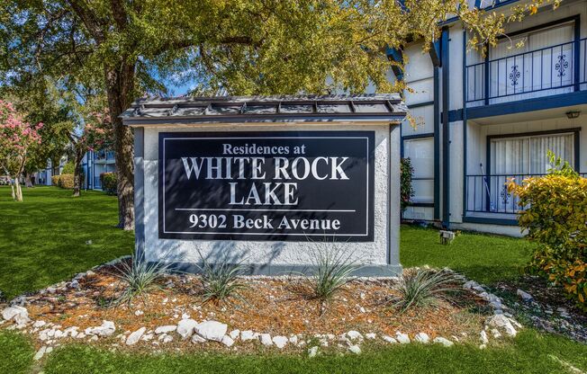 2 beds, 1.5 baths, 975 sqft, $1,495, Unit 180