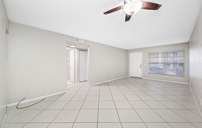 2 beds, 1 bath, 850 sqft, $1,680, Unit C112
