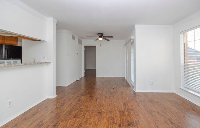 1 bed, 1 bath, $995, Unit Unit#825