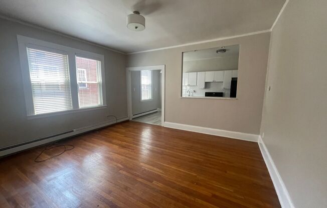 1 bed, 1 bath, 700 sqft, $1,150, Unit 308