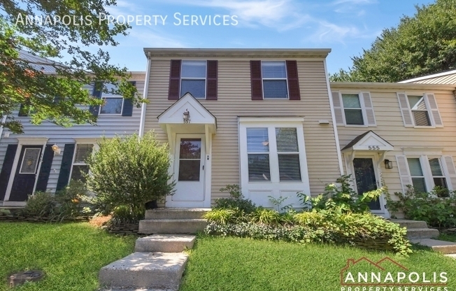 557 MELISSA CT