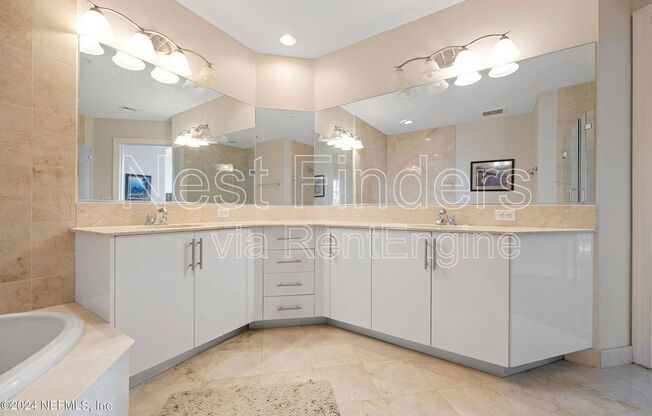 2 beds, 2 baths, 1,337 sqft, $2,595, Unit 1701