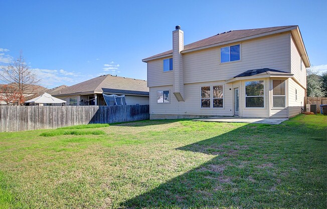 Beautiful Two Story Home In Steubing Ranch!