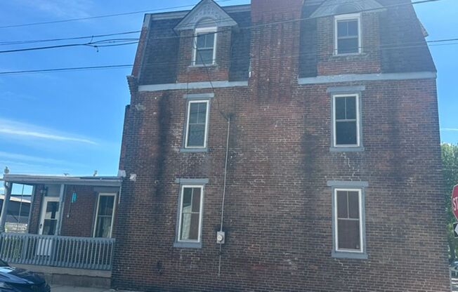 Ready to Move-in Charming 4-Bedroom 2 Bath Home in Pottstown – 202 South Franklin Street