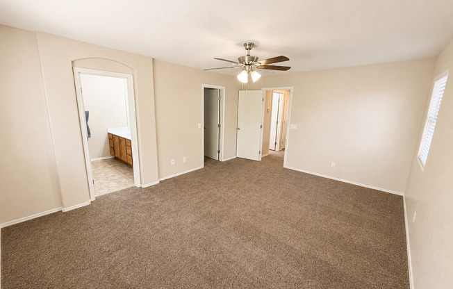 3 beds, 2.5 baths, $1,994