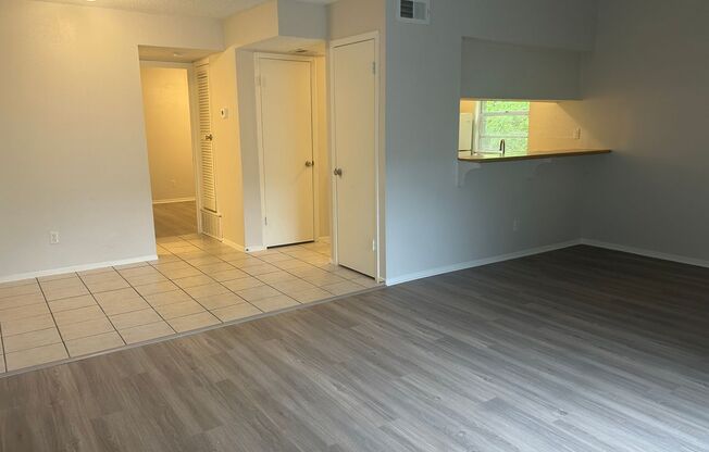 1 bed, 1 bath, 700 sqft, $1,254, Unit OCR-235