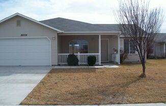 Spacious Yard on Quiet Cul-de-sac