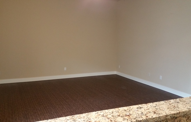 1 bed, 1 bath, $1,025, Unit 105