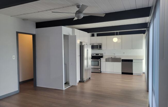 2 beds, 2 baths, 865 sqft, $3,285, Unit 55