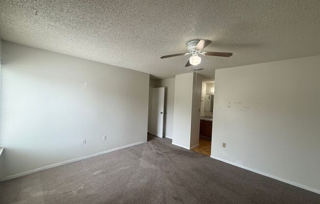 2 beds, 1.5 baths, $1,400