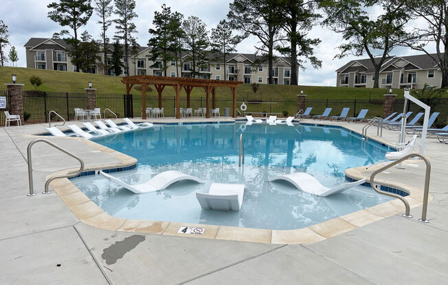 resort style swimming pool at Signature Pointe Apartment Homes, Athens, AL