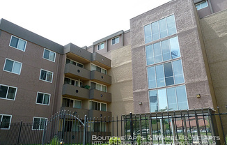 1945 Peoria St Apt