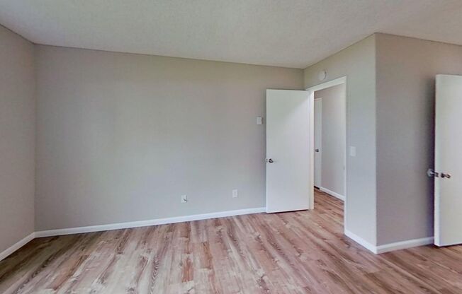 2 beds, 2 baths, 875 sqft, $2,595, Unit D01