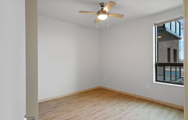 1 bed, 1 bath, 727 sqft, $1,825, Unit 614