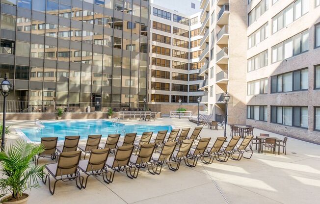 Studio, 1 bath, 440 sqft, $2,300, Unit 0218