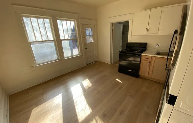 1127 METROPLTN PKWY SW