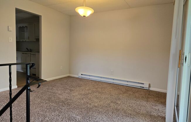 2 beds, 1 bath, 780 sqft, $1,625, Unit D06