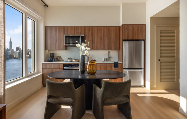 1 bed, 1 bath, $5,200, Unit 2010S