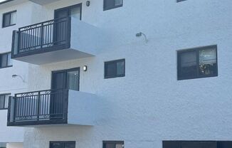 1 bed, 1 bath, $1,995, Unit 204