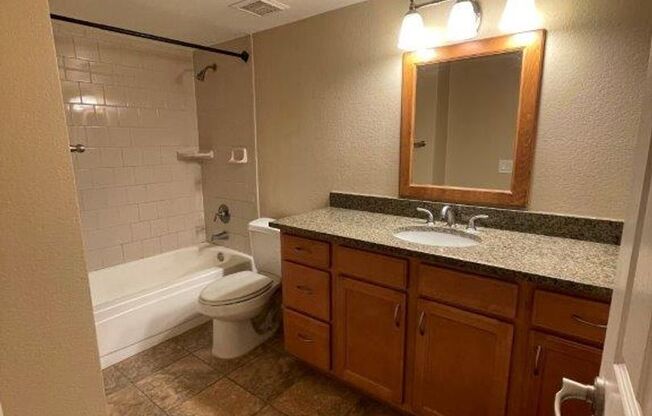 1 bed, 1 bath, $1,350, Unit # 160
