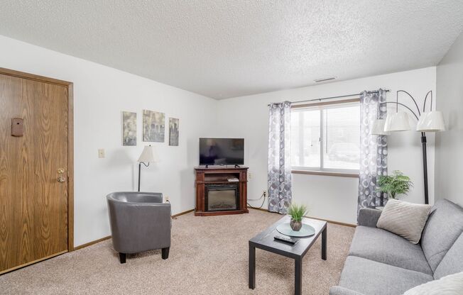 1 bed, 1 bath, 640 sqft, $1,050