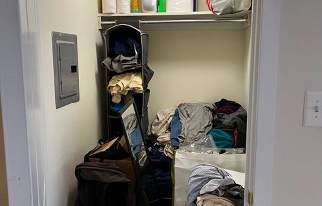 Studio, 1 bath, 208 sqft, $965, Unit 111