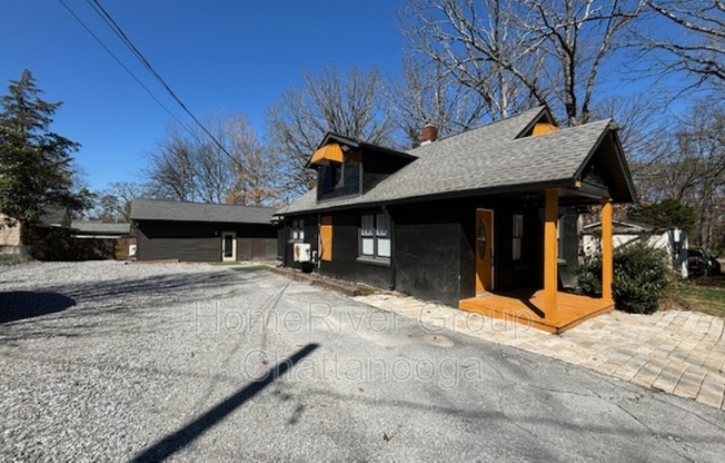 503 CENTRAL DR