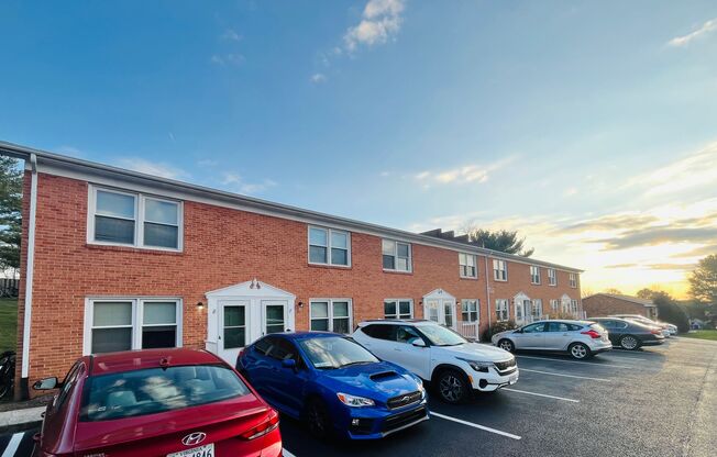 2 Bedroom, 1 Bath Apartment