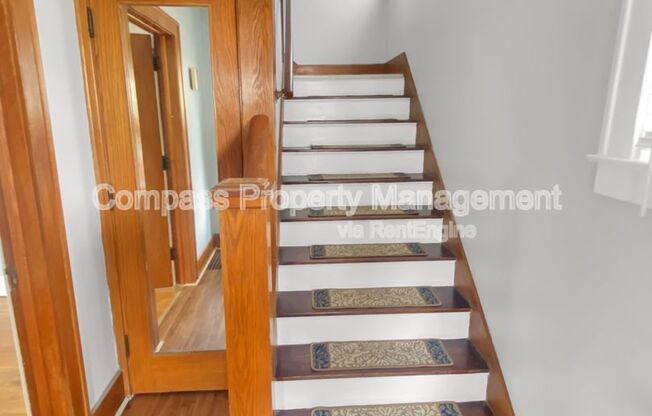 1131 BENJAMIN AVE SE