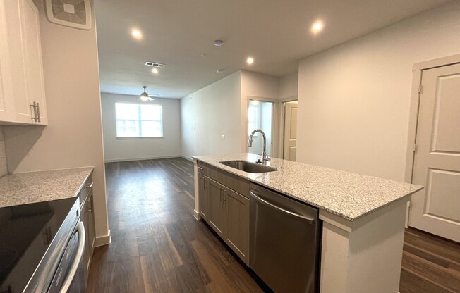 2911 CENTRAL EXPY