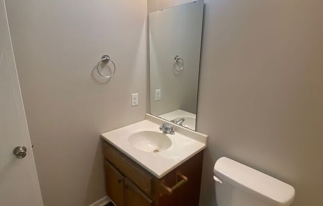 1 bed, 1 bath, 800 sqft, $700, Unit Unit 18