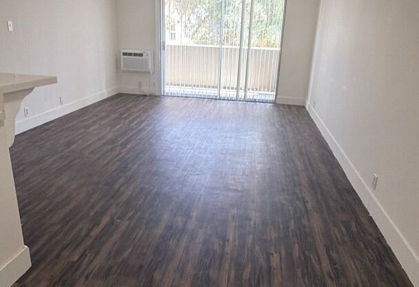 1 bed, 1 bath, 625 sqft, $1,950, Unit 204