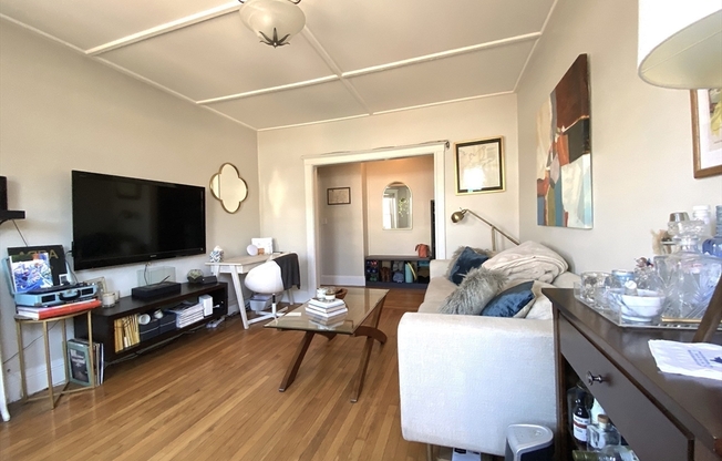 1 bed, 1 bath, 500 sqft, $3,000, Unit 30