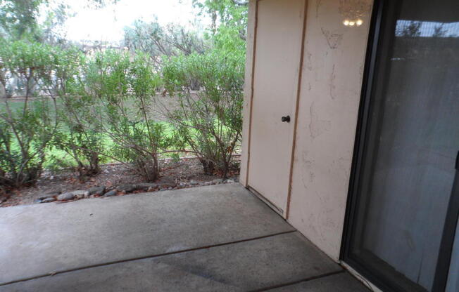 Great Townhome in Scottsdale - 2 Bed 1.75 Bath Unfurnished!