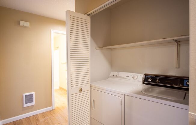 1 bed, 1 bath, $1,565, Unit 220-03