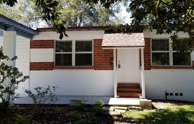 3 beds, 1 bath, $1,495