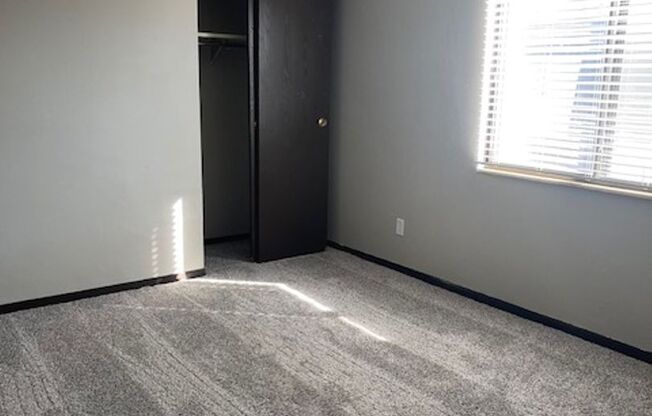 2 beds, 1 bath, 936 sqft, $895, Unit 238-Q