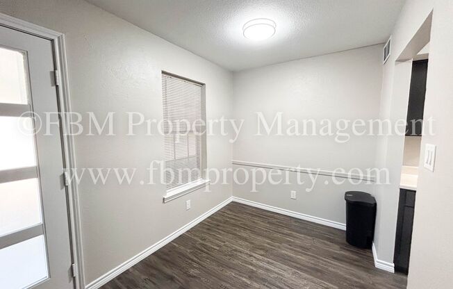 2 beds, 1 bath, $1,100, Unit D