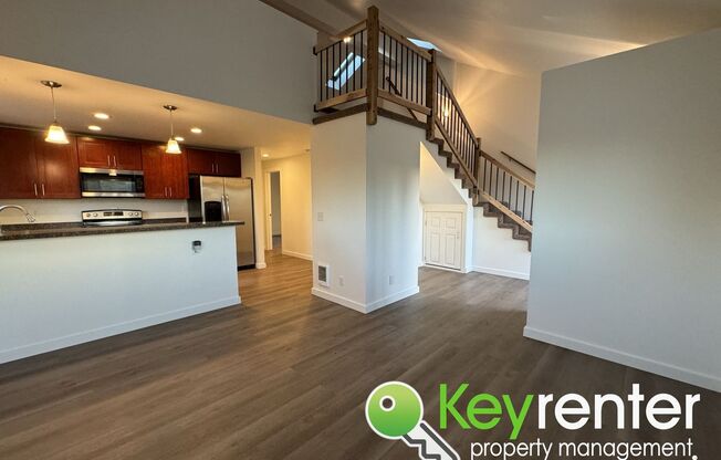 2 beds, 1.5 baths, 1,000 sqft, $2,000, Unit Unit A (Upstairs)