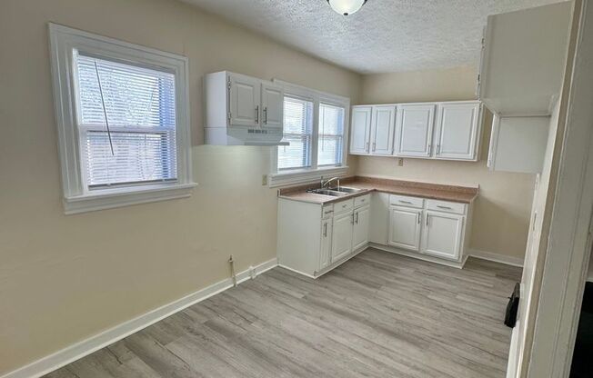 4 beds, 1 bath, $1,295