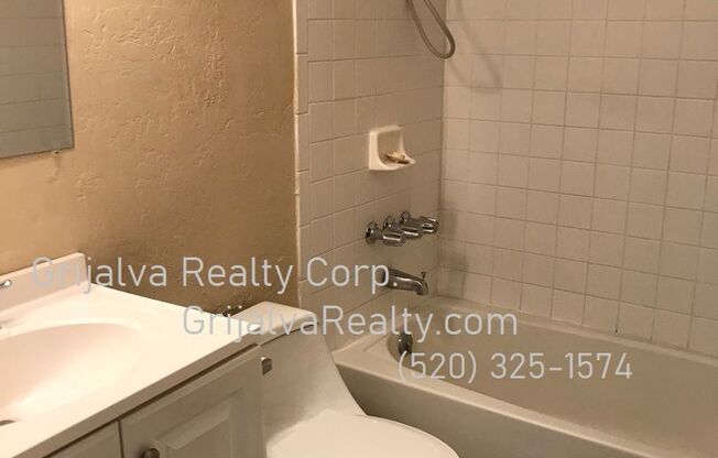 2 beds, 1 bath, 750 sqft, $1,050, Unit 5626 09