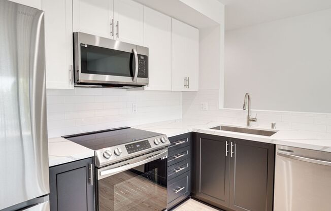 Studio, 1 bath, 473 sqft, $1,995, Unit 326