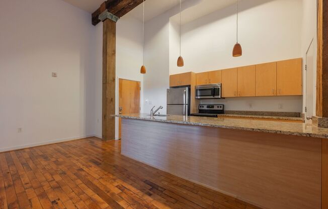 2 beds, 2 baths, 1,060 sqft, $1,250, Unit 209