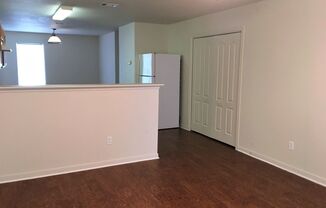 3 beds, 2 baths, 1,150 sqft, $975, Unit # B