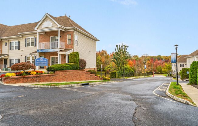 2 beds, 1.5 baths, 1,100 sqft, $2,950