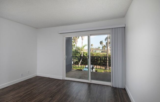 2 beds, 2 baths, 1,057 sqft, $3,295, Unit 204