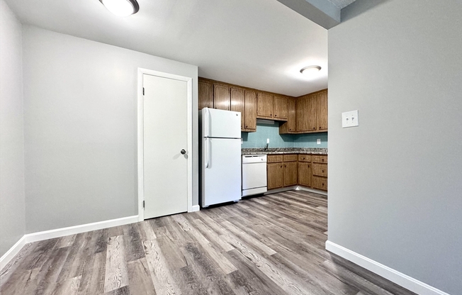 1 bed, 1 bath, 655 sqft, $2,100, Unit 9