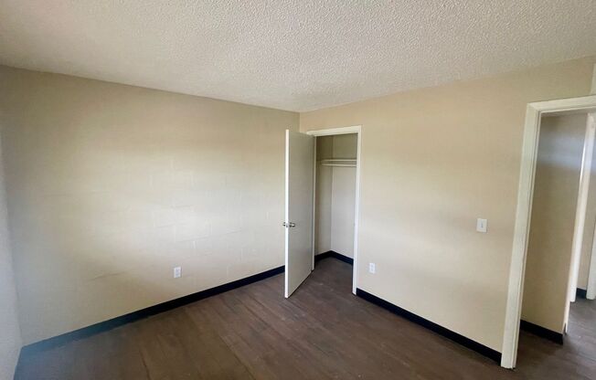 Tall Oaks Apartments