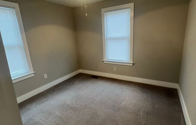 2 beds, 1 bath, $1,495